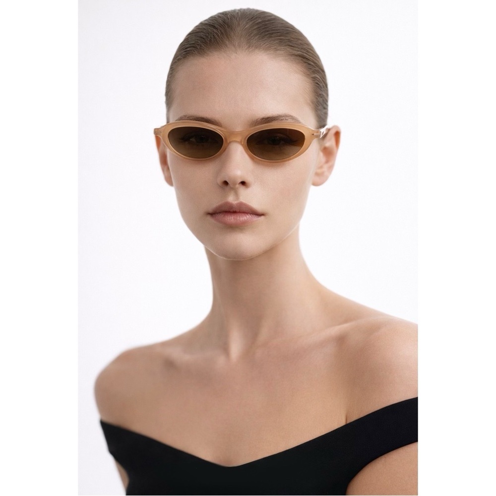 PRADA Cat Eye Sunglasses Tan Slim 90s y2k Minimalist